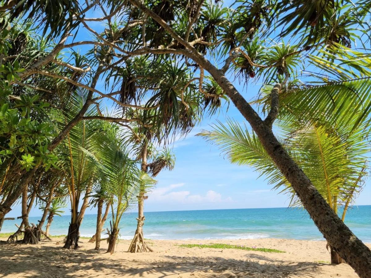Golden Beach Paradise Тангале Екстериор снимка