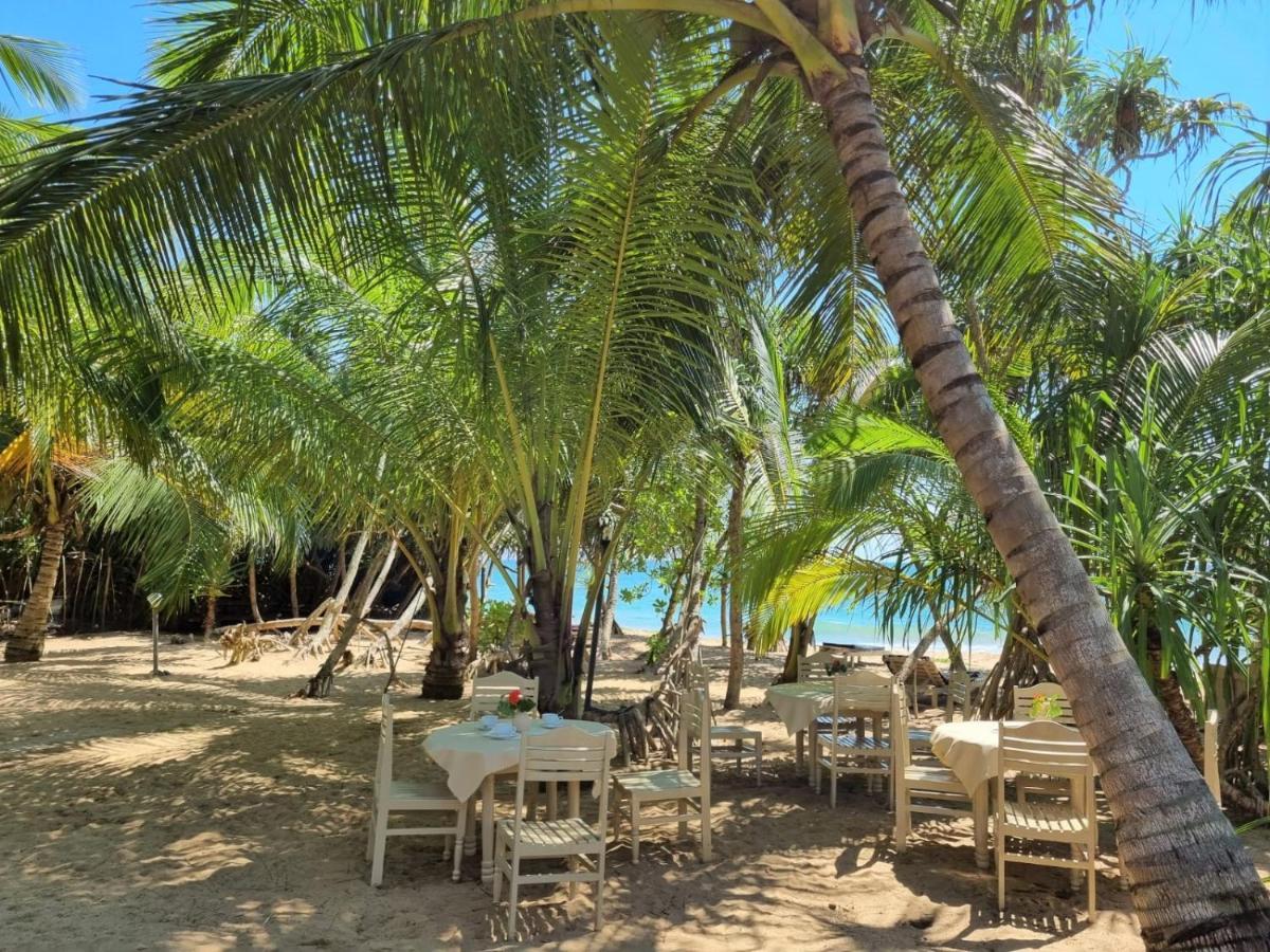 Golden Beach Paradise Тангале Екстериор снимка