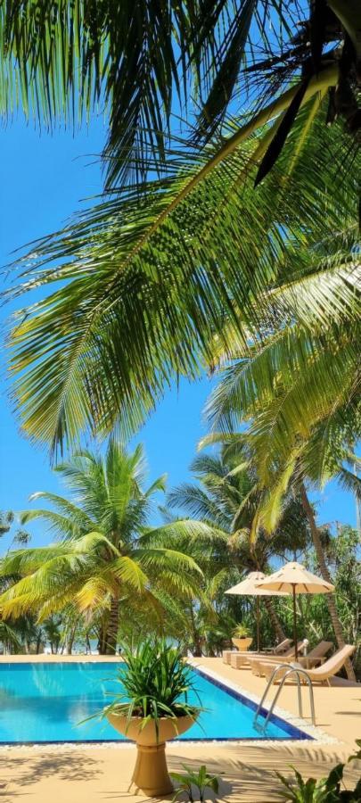 Golden Beach Paradise Тангале Екстериор снимка