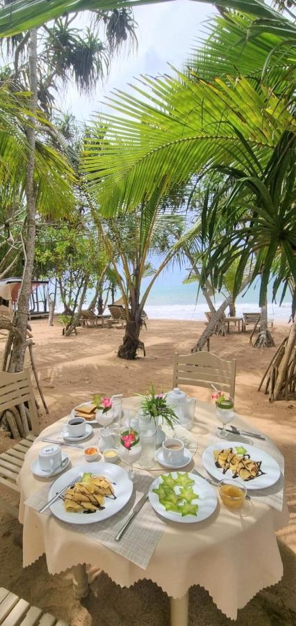 Golden Beach Paradise Тангале Екстериор снимка